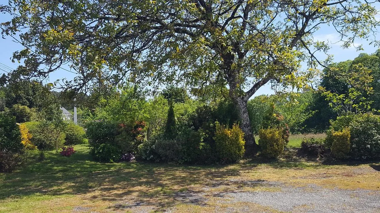 Holiday home Gite Ty Prawine, Au Calme Dans Une Longere Accueillante Quistinic France