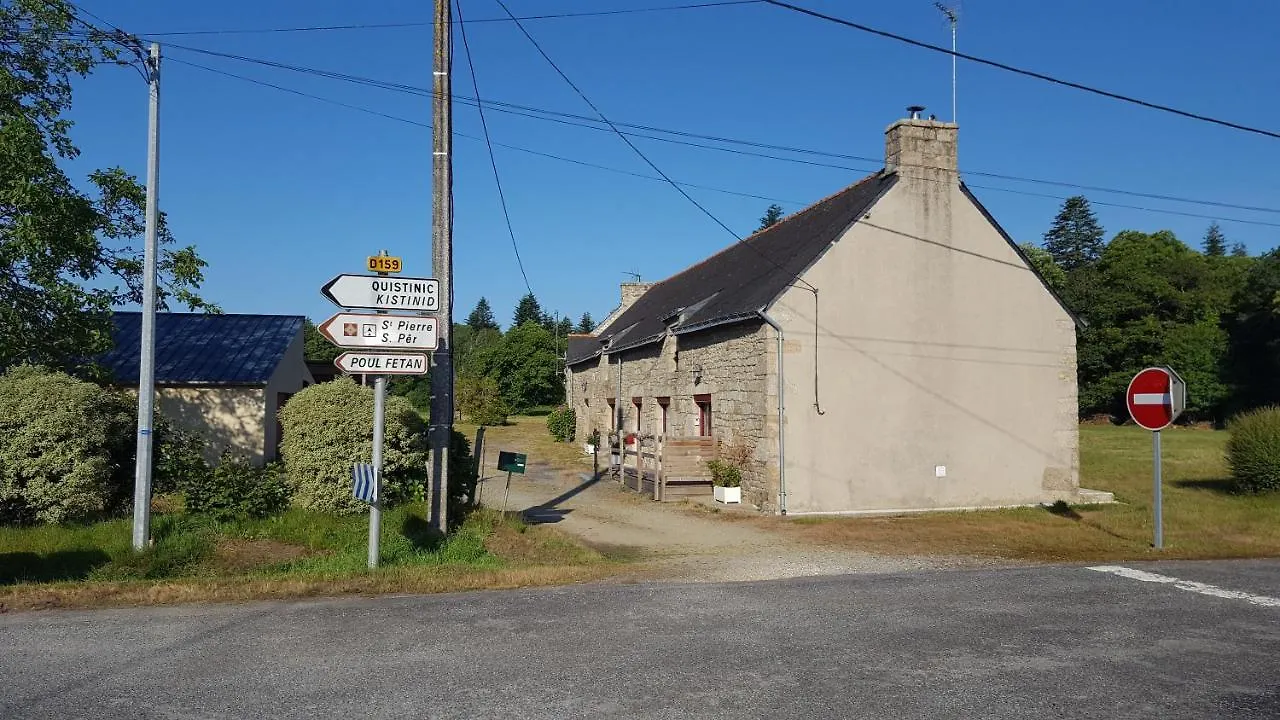 Holiday home Gite Ty Prawine, Au Calme Dans Une Longere Accueillante Quistinic France